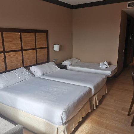 阿提卡21瓦勒斯公寓式酒店 萨瓦德尔 外观 照片