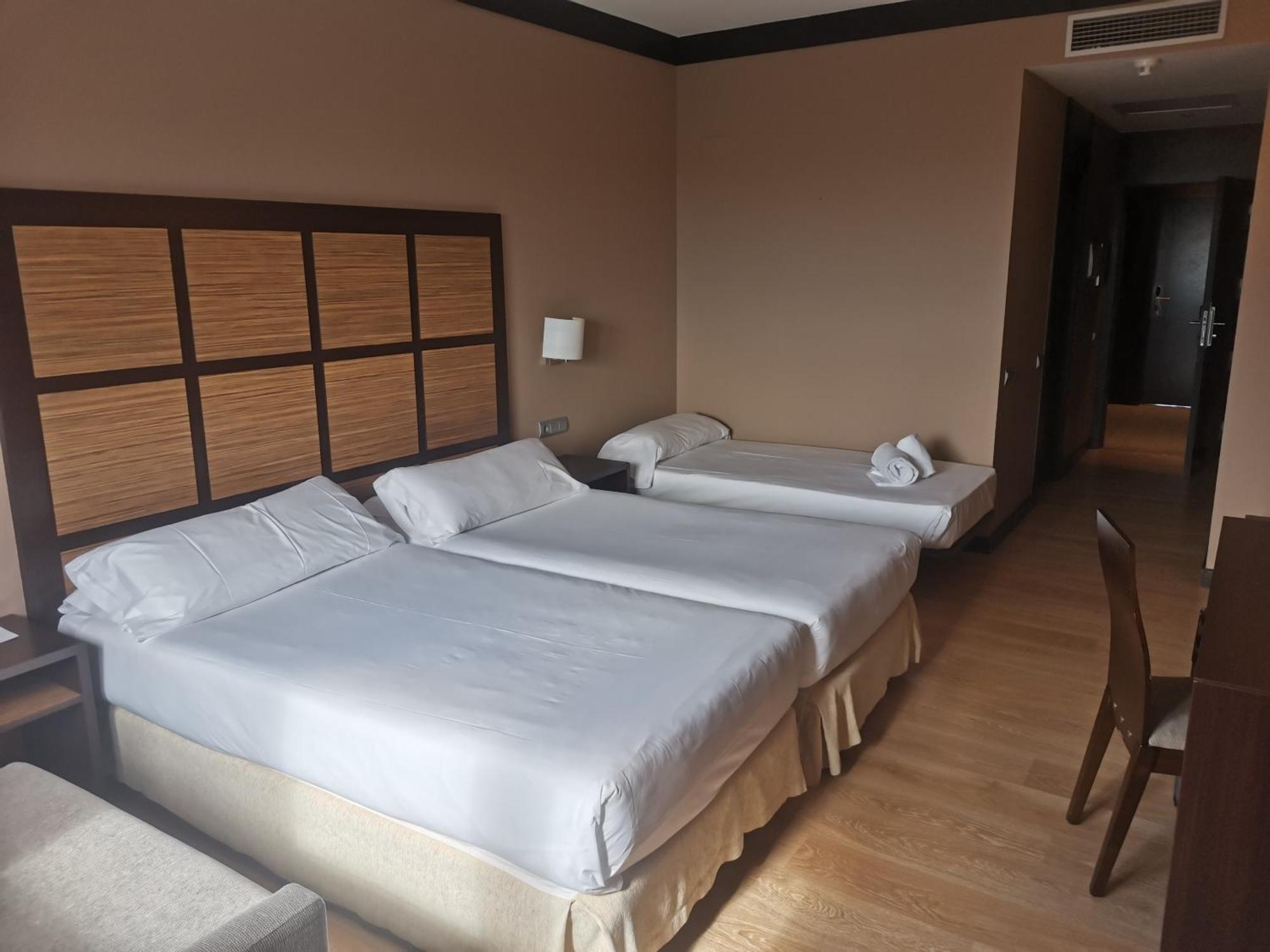 阿提卡21瓦勒斯公寓式酒店 萨瓦德尔 外观 照片